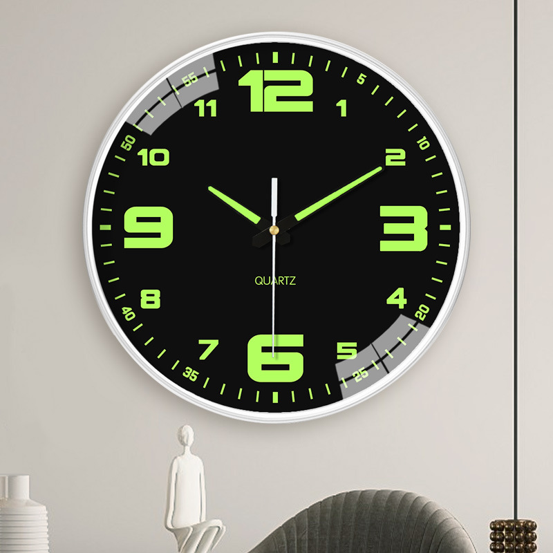 Stylish Silent Wall Clock Quartz Decorative Luminous Hole-Free Living Room Clock