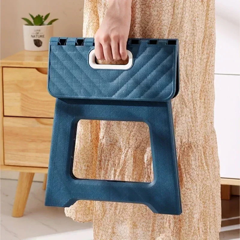 Portable Folding Stool for Adults & Children, Durable Thickened Plastic Saddle Chair for Outdoor, Camping, and Fishing
