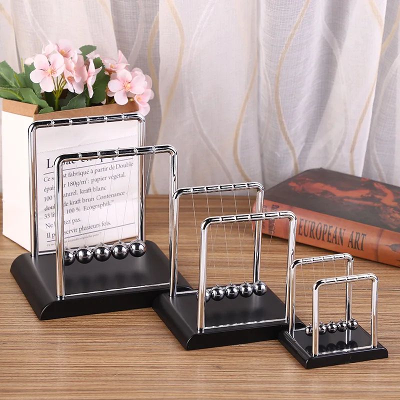 Newton's Cradle Balance Balls – Perpetual Motion Desk Toy & Office Ornament