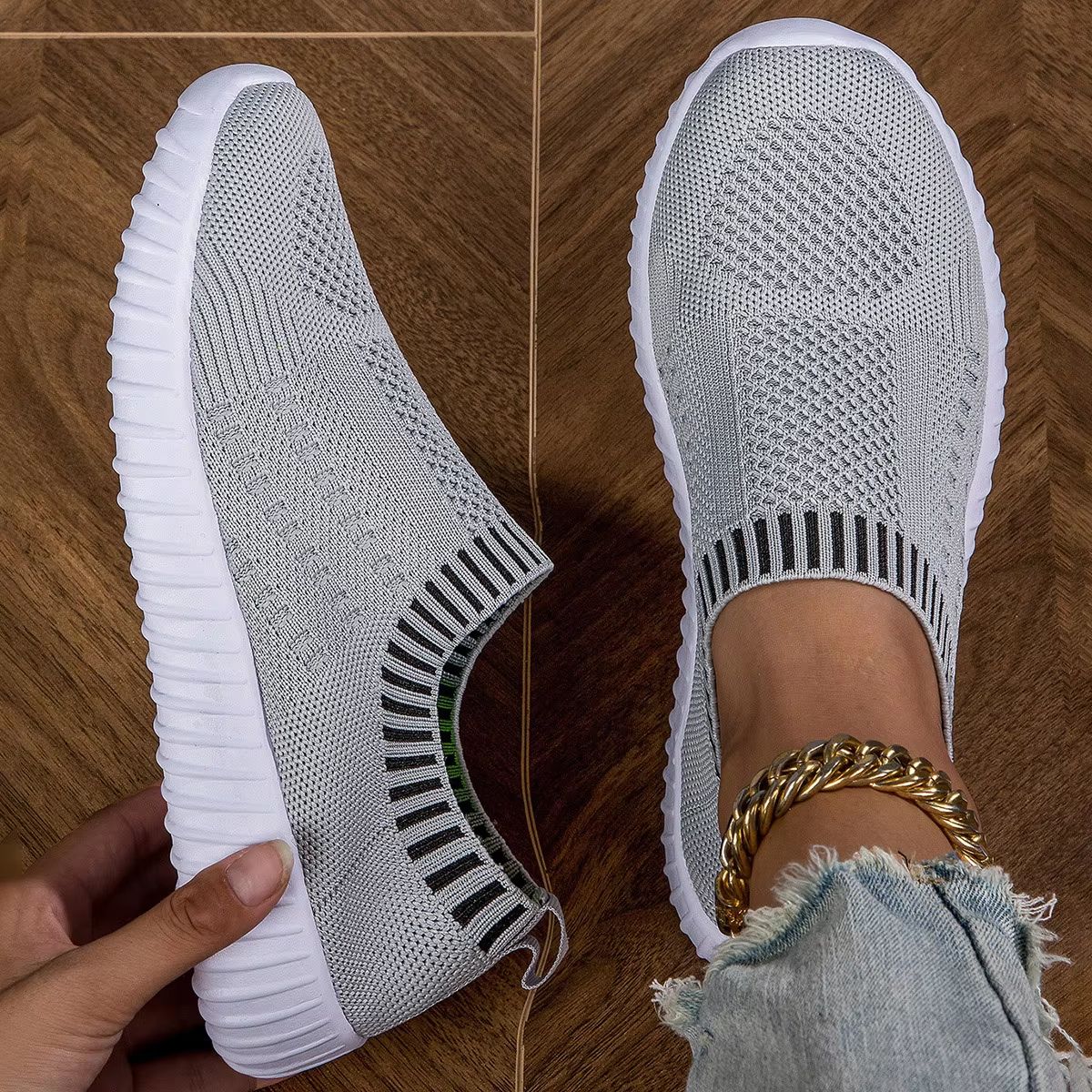 Women's Breathable Knit Sneakers Lightweight Mesh Casual Lace Up Shoes