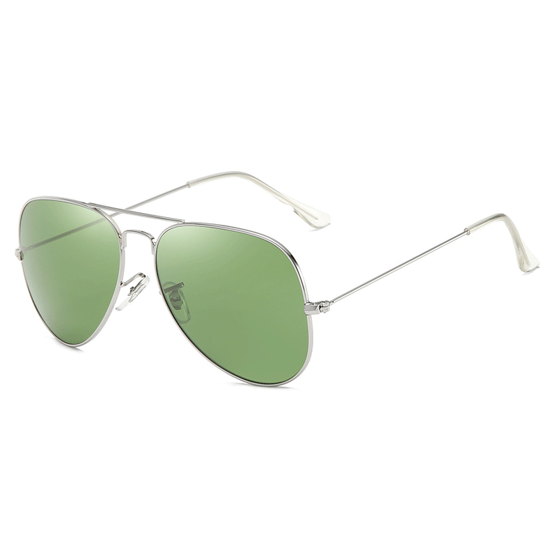 New Fashion Aviation Sunglasses for Men & Women Classic Pilot Glasses with Stainless Steel Frame and Gradient Lenses