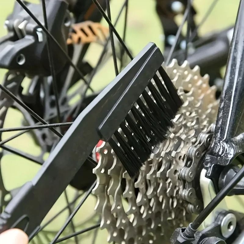 Cleaning Chain Brush Two piece Set Mountain Bike Chain Gear Cleaning Tool Riding Equipment Bike Chain Cleaning Tool