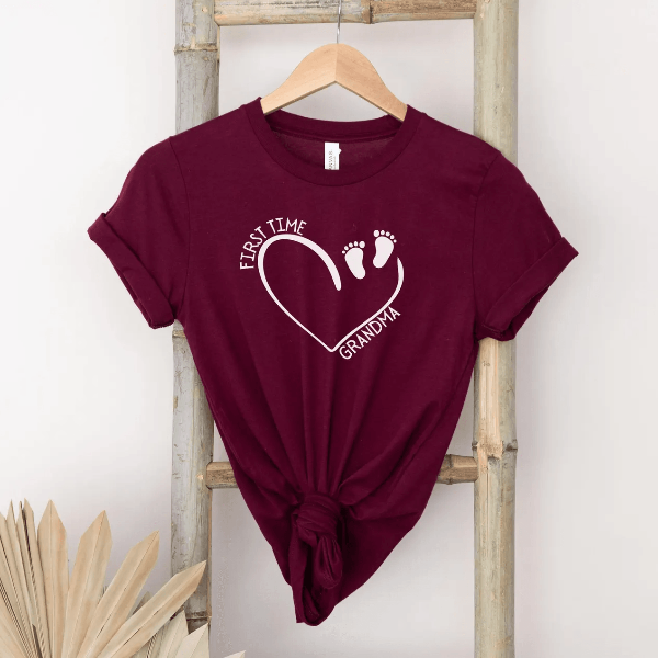 First Time Grandma Shirt New Grandma Baby Announcement Gift Tee
