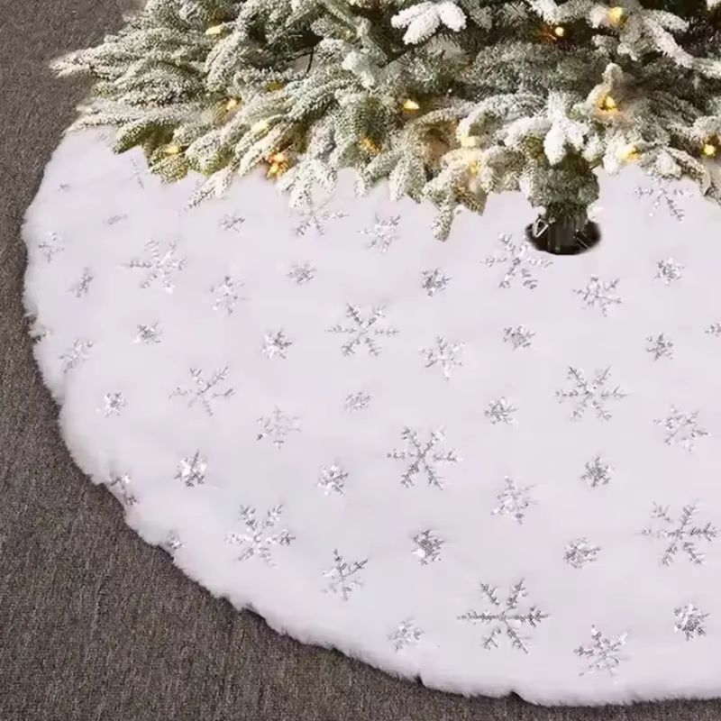 Red Snowflake Mini Christmas Tree Skirt - Tabletop Christmas Tree Mat