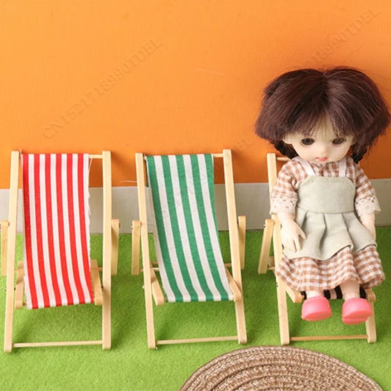 Artisanal Wooden Beach Chair Model Miniature Furniture for Dollhouse and Scene Decor
