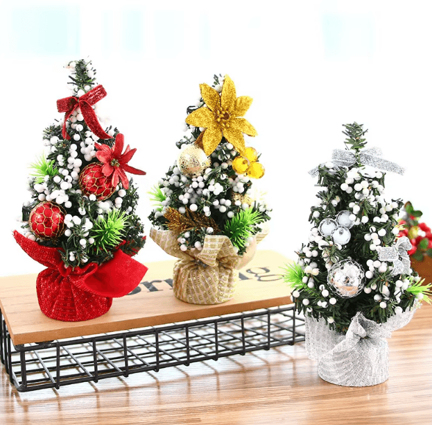 Mini Christmas Tree Decor – 20cm Tabletop Festive Desk Ornament