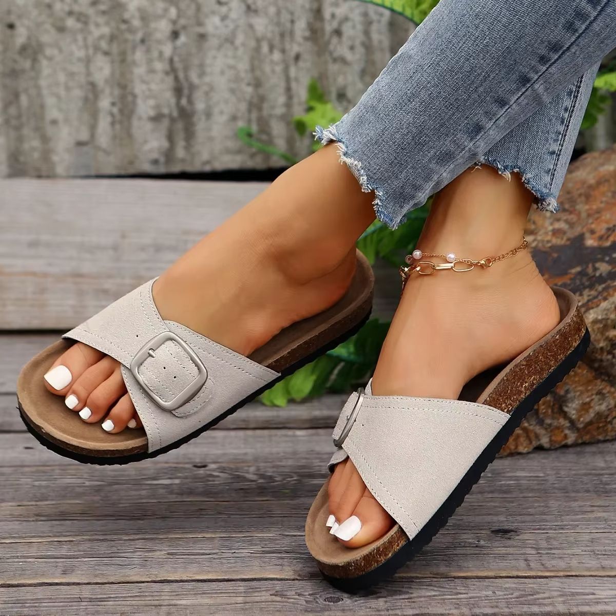 Women's Flat Sandals – Non-Slip Summer Flip Flops with Buckle Strap