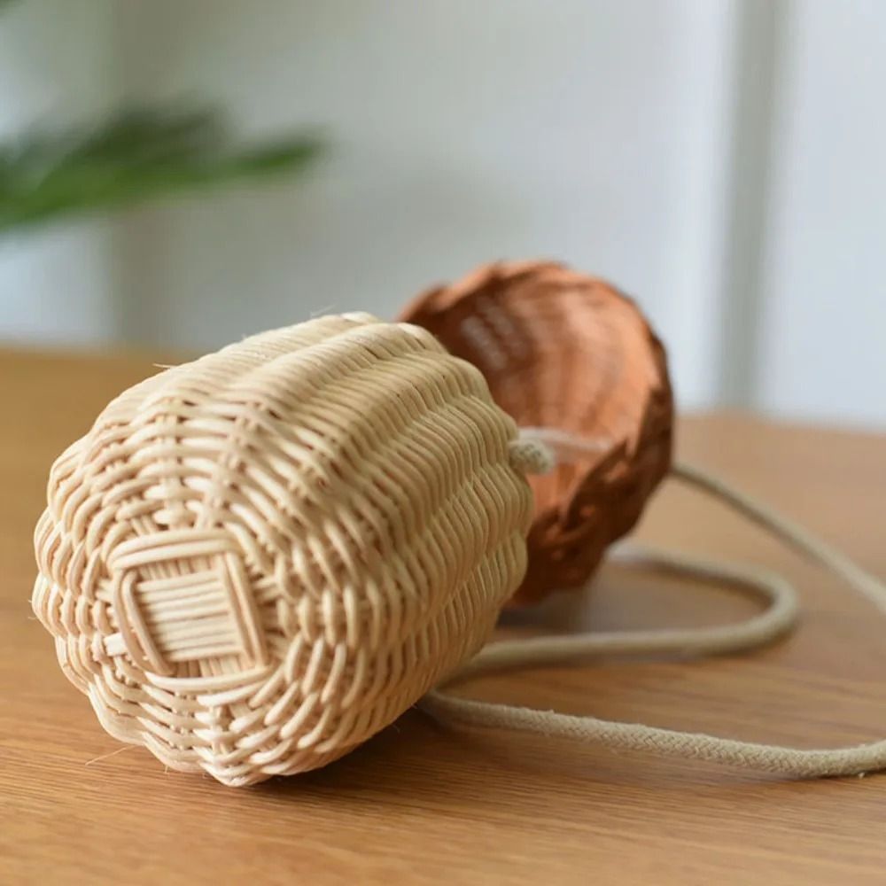 Creative Woven Pinecone Rattan Crossbody Bag