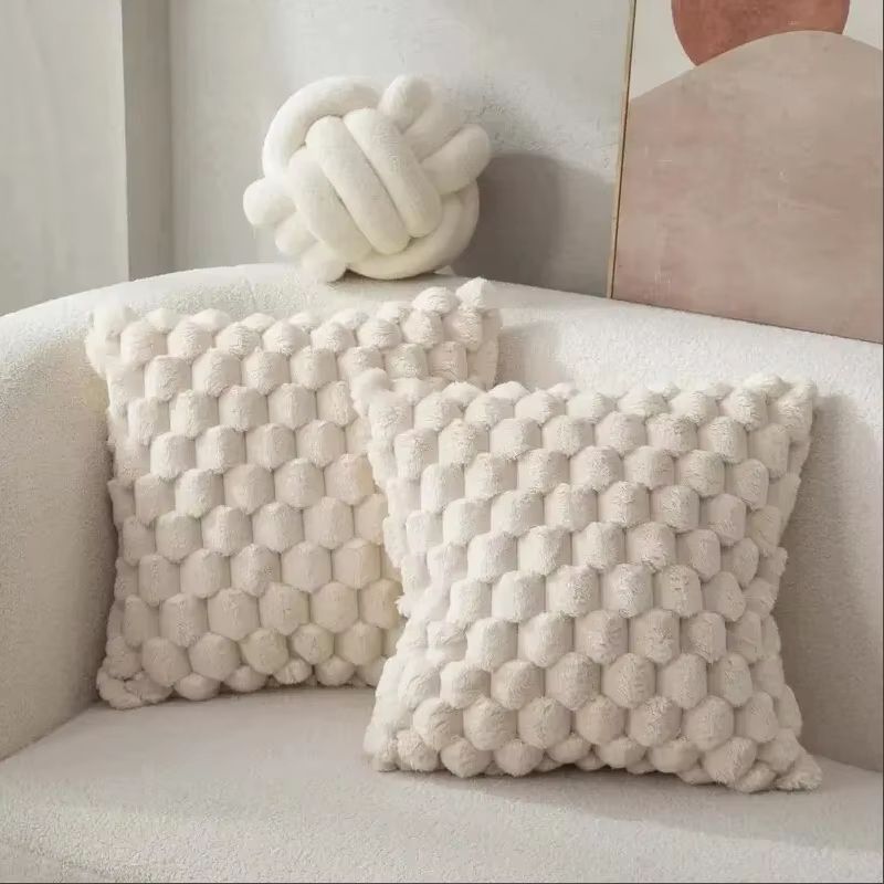 Plush 3D Pineapple Grid Throw Pillowcase – Soft Decorative Cushion Cover for Sofa, Bedroom & Living Room
