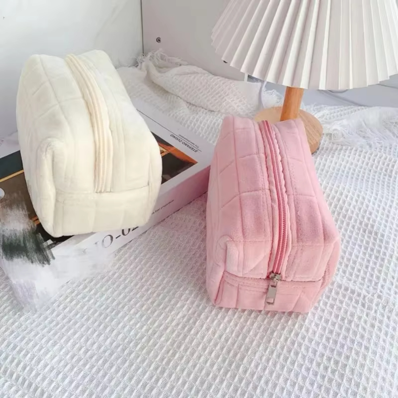 Plush Travel Makeup Bag Soft Cosmetic Organizer Pouch for Women
