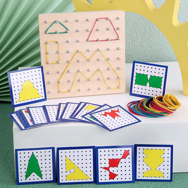 Montessori Geoboard Rubber Band Nail Board with Pattern Cards, Portable Learning Toy for Kids