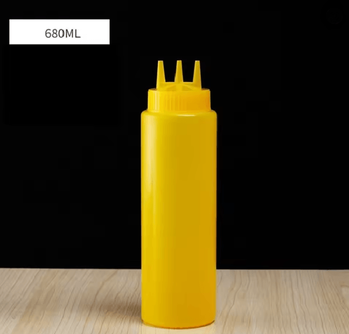Squeezable Sauce Bottle with Nozzles