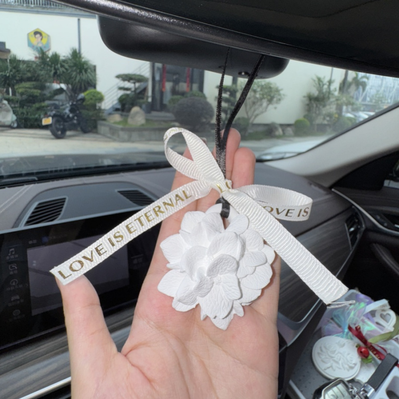 Bathroom Bedroom Wardrobe Hydrangea Aroma Hanging Decoration, Aroma Plaster Pendant, Diffuser Stone Hanging Decoration