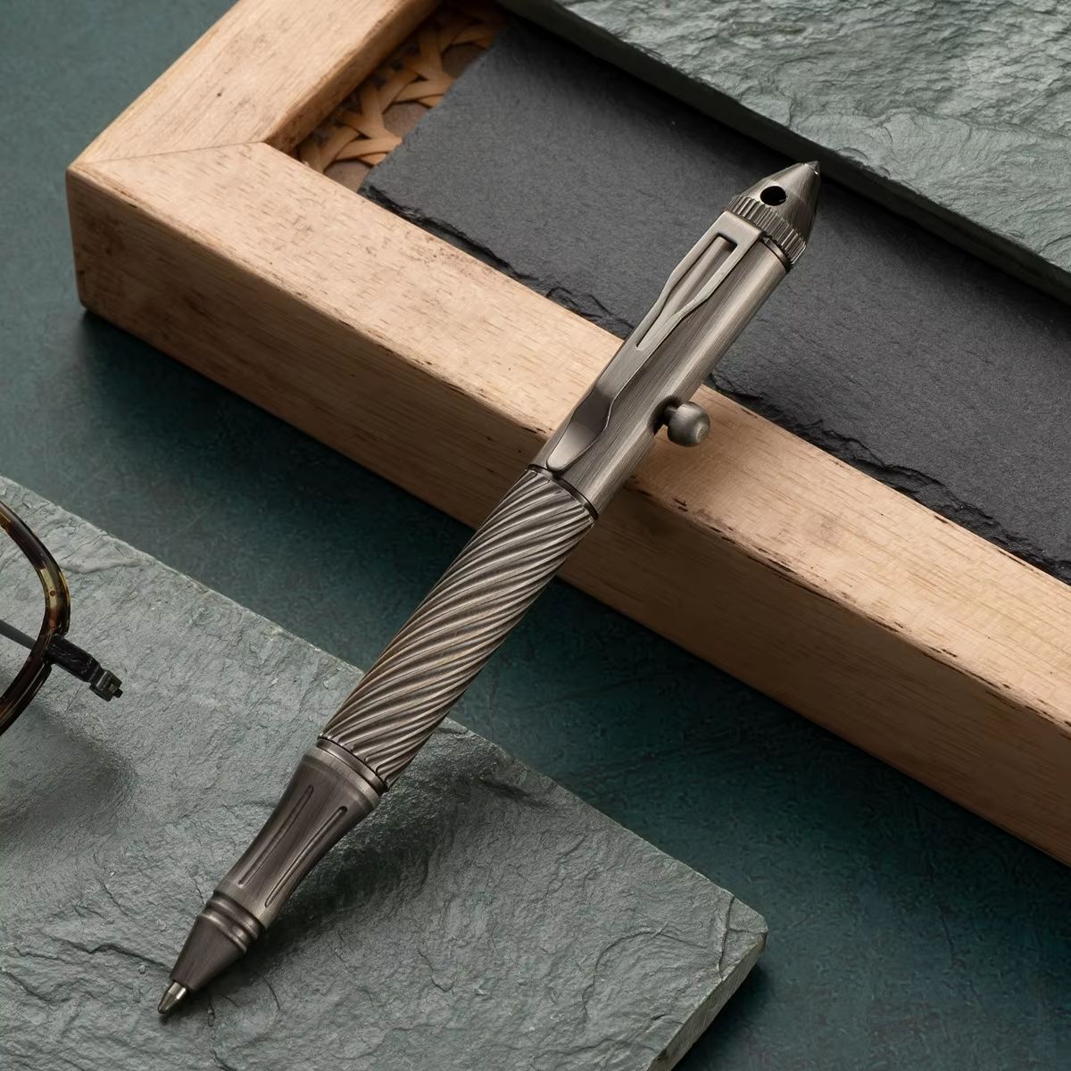 Retro Brass Bolt Action Tactical Pen Tungsten Steel EDC Writing Tool