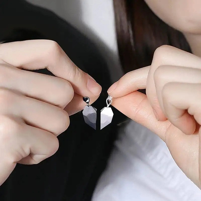 Magnetic Heart Couple Pendant Necklace Electrocardiogram Good Simple Quality Pendant Splicing Necklace Valentine's Day