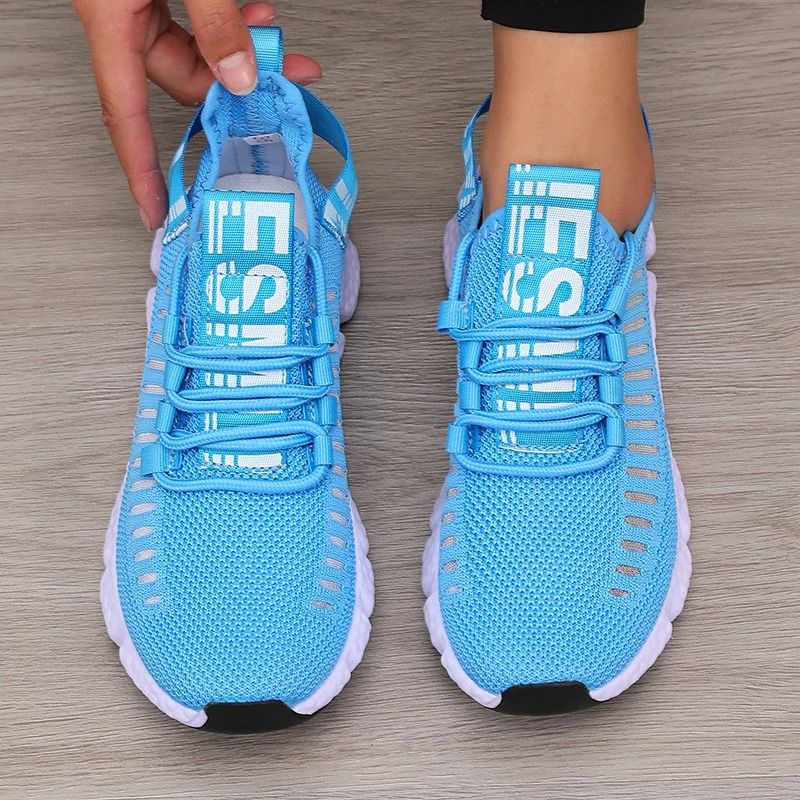 Lightweight Mesh Sports Shoes for Women with Soft Sole and Breathable Design