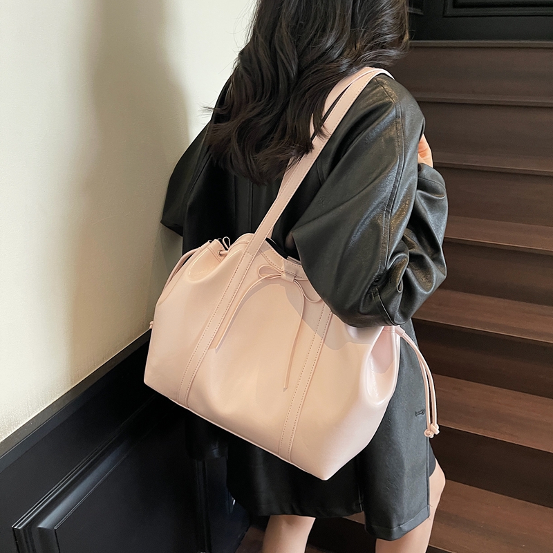 Bow Accent PU Leather Shoulder Bag for Women Large Capacity Underarm Commuter Purse