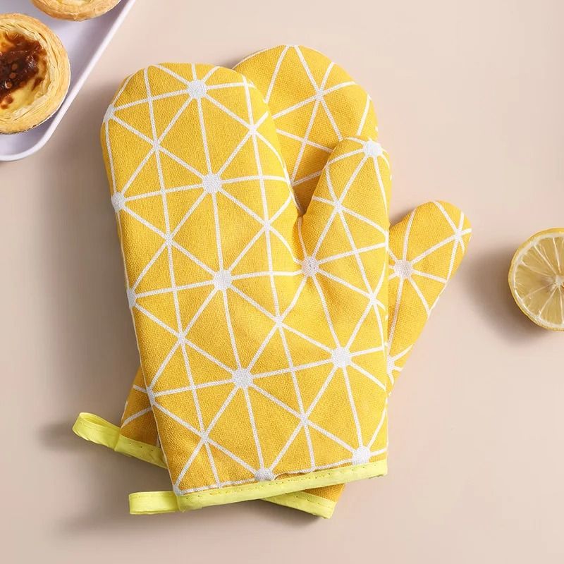 2pcs Heat Insulating Oven Gloves Anti Scald Baking and Microwave Mitts