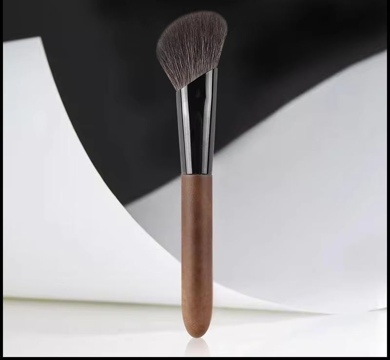 Professional Goat Hair Contour Brush Angled Face Sculpting Blending Makeup Brush for Contour, Blush & Highlight