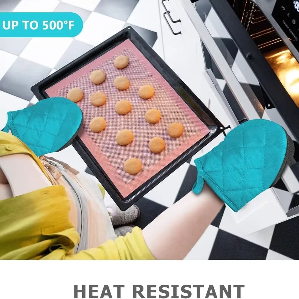 Heavy-Duty Heat-Resistant Short Oven Mitts with Non-Slip Grip