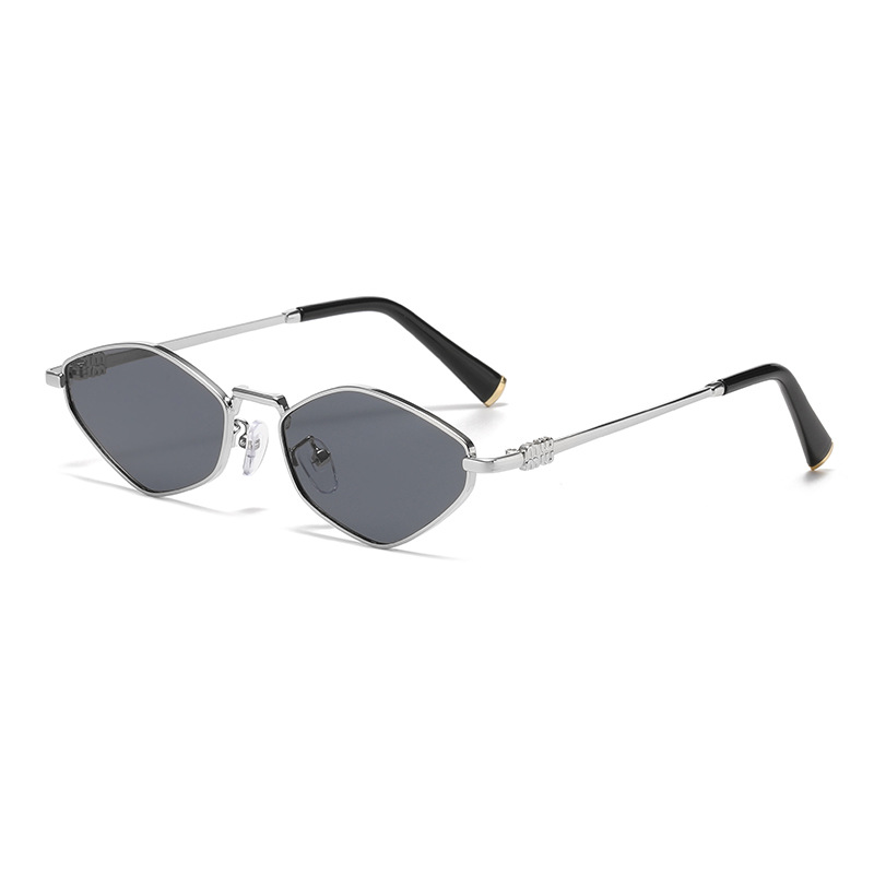 Rhombus Shaped Metal Sunglasses for Women with UV Protection Street Photography Ready