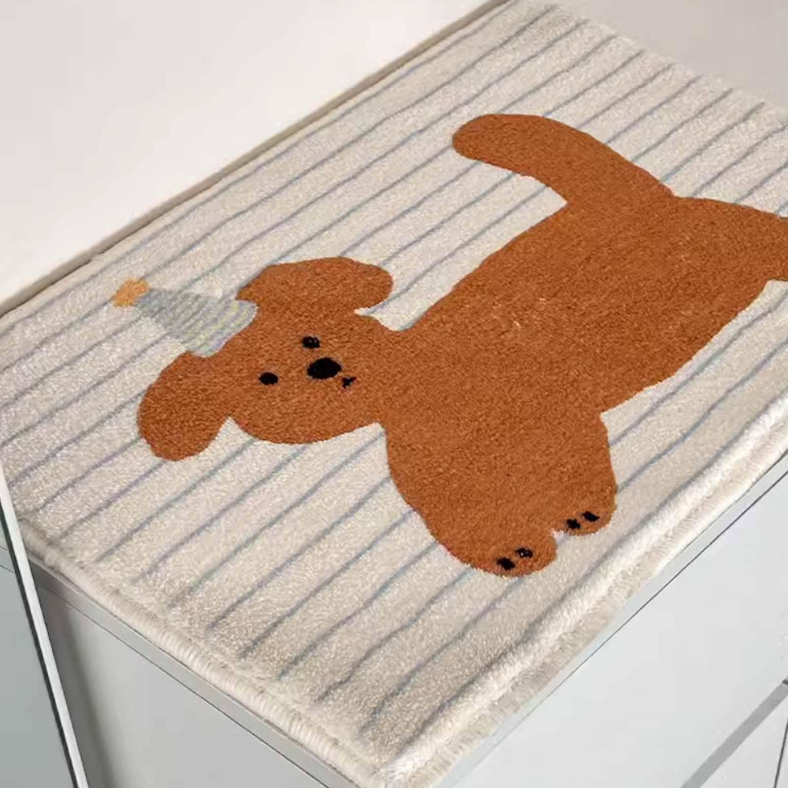 Striped puppy printed short fleece bathroom anti-slip mat, cute style door mat, indoor small carpet