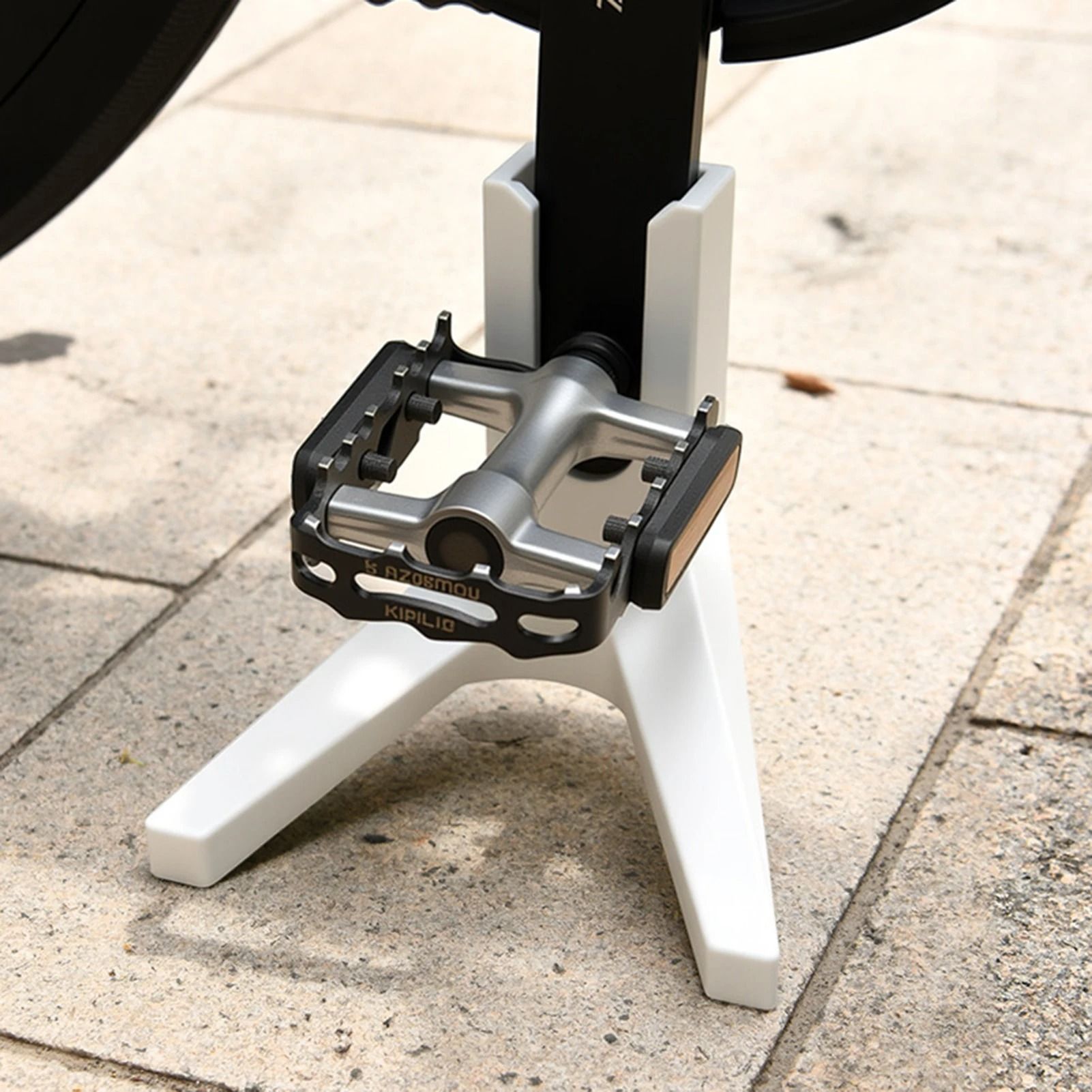 MTB Bicycle Pedal Support Stand and High-Performance Universal Bike Display Kickstand