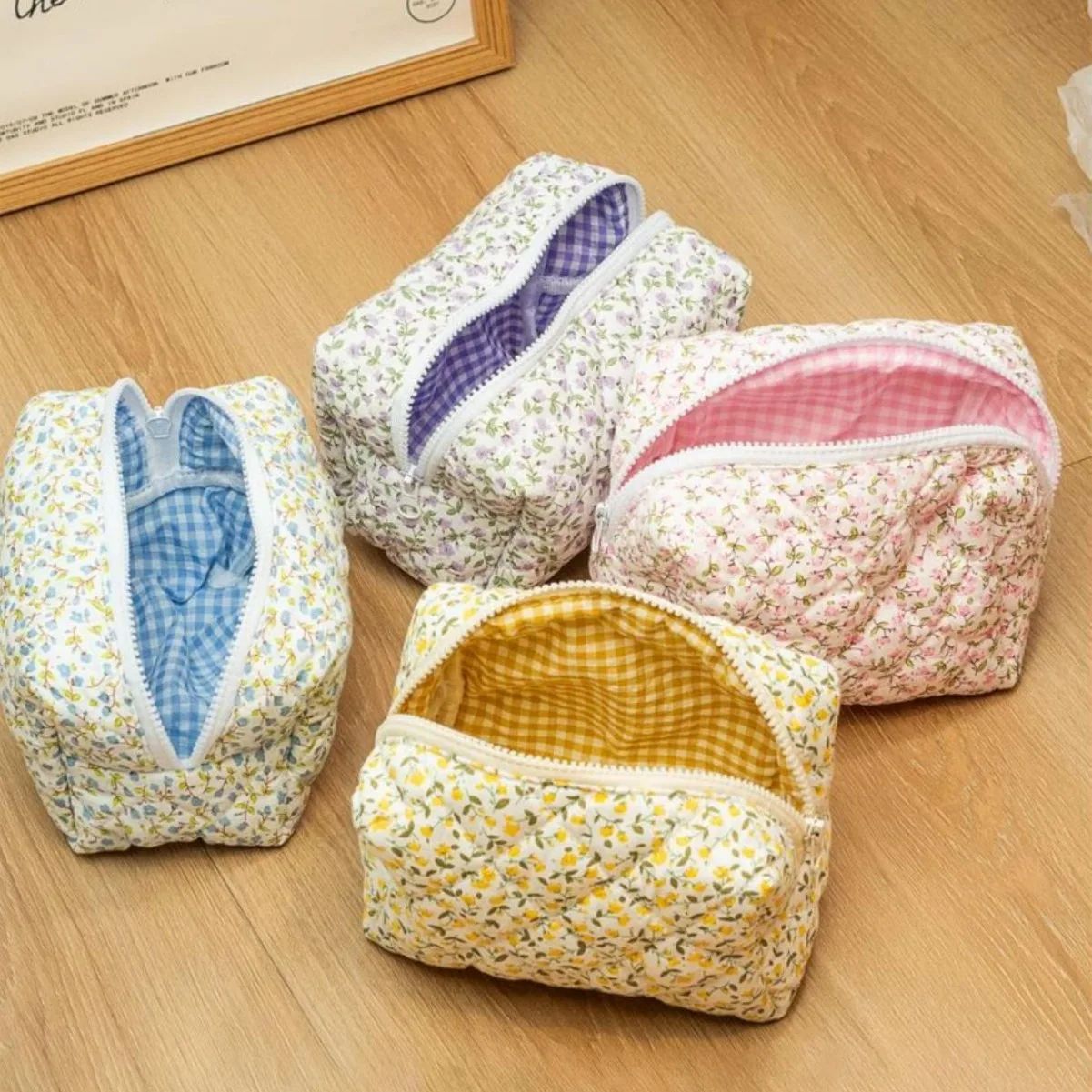 Floral Quilted Cosmetic Bag Large Capacity Makeup Organizer
