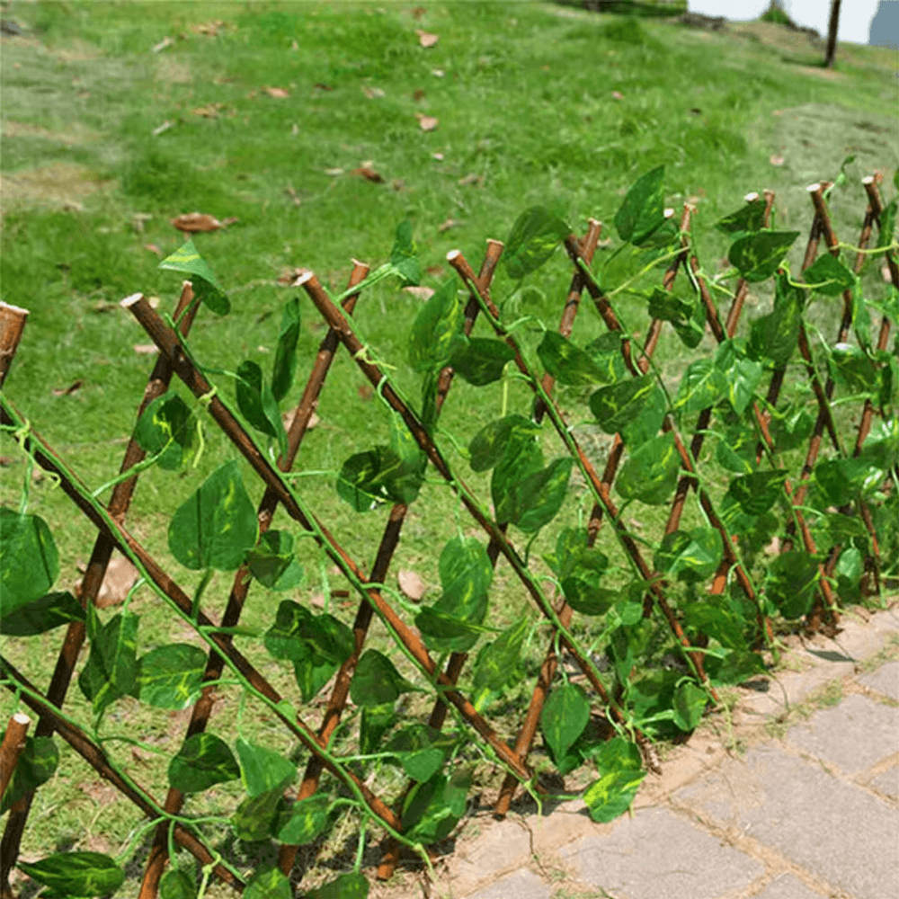Retractable Fence With Leaves