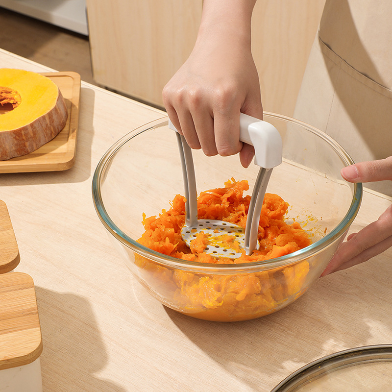 Durable Kitchen Vegetable Masher & Potato Ricer, Manual Fruit Juicer with Non-Slip Handle Cooking Gadgets
