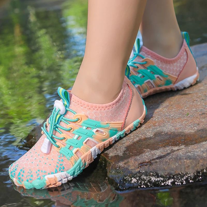 Colorful Kids Water Shoes Comfortable Slip On Aqua Footwear for Summer