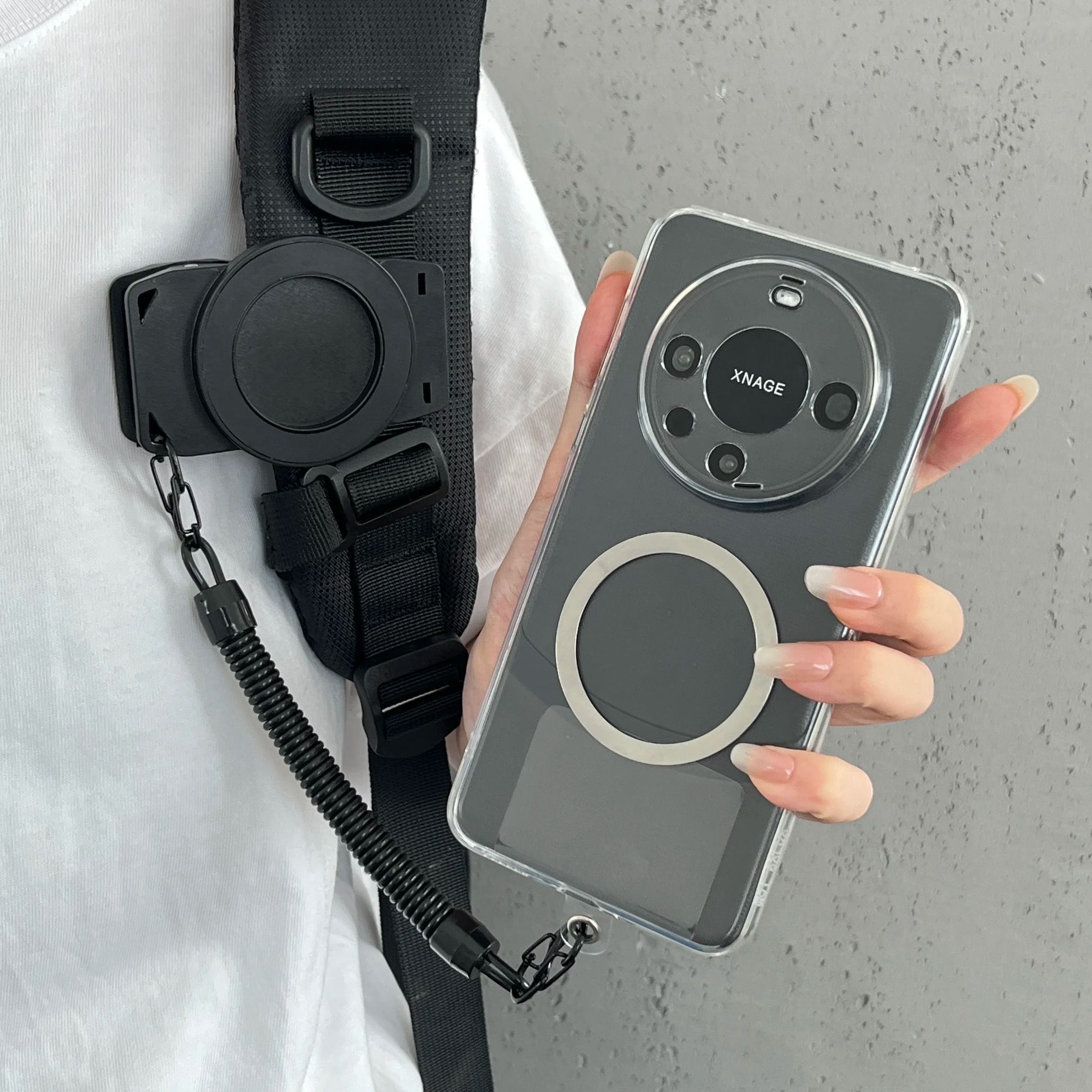 Magnetic Hands-Free Belt Clip Holder – Universal Phone Backpack Mount with Metal Hook & Spring Rope – MagSafe Ready