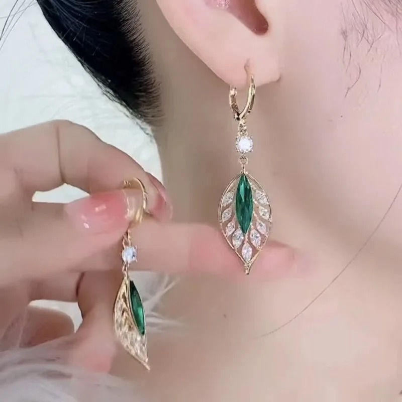 Vintage Green and Black Crystal Tassel Dangle Earrings for Women