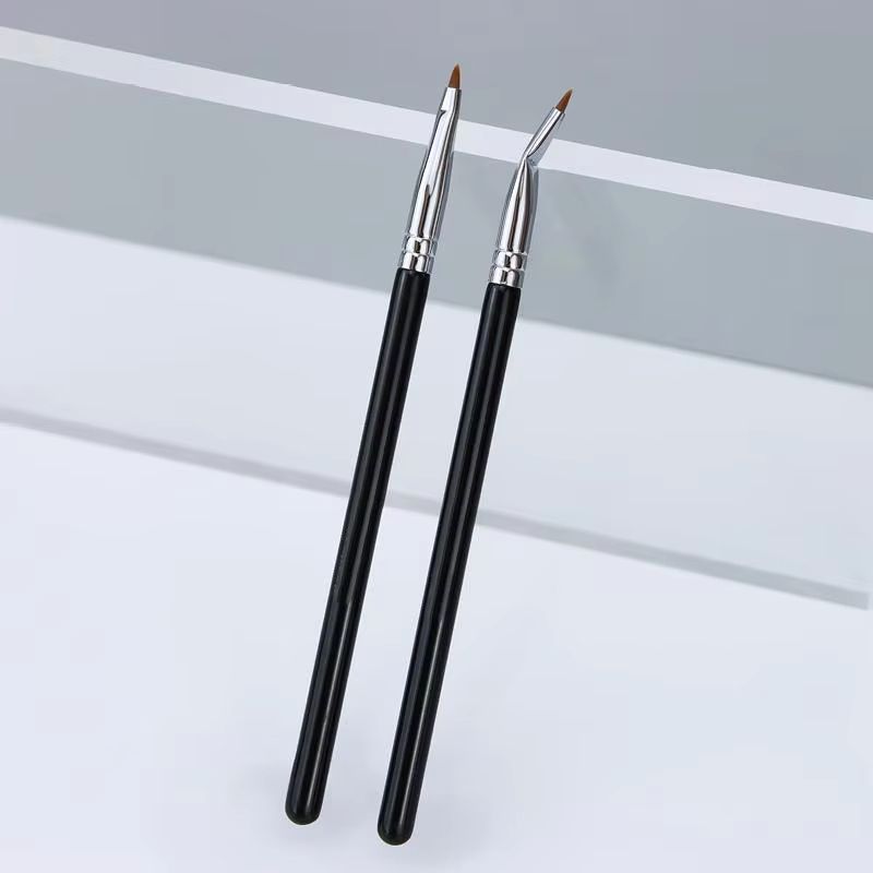 Karsyngirl Bend Head Eyeliner Brush Eye Detail Makeup Brush - Precision Brush for Eyeliner, Lower Lash Line & Under-Eye