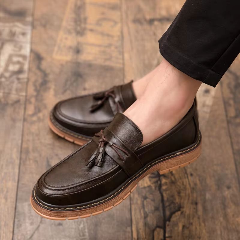 Men's Slip On Leather Loafers Retro Casual Shoes Thick Sole Round Toe Handmade Fringe Design