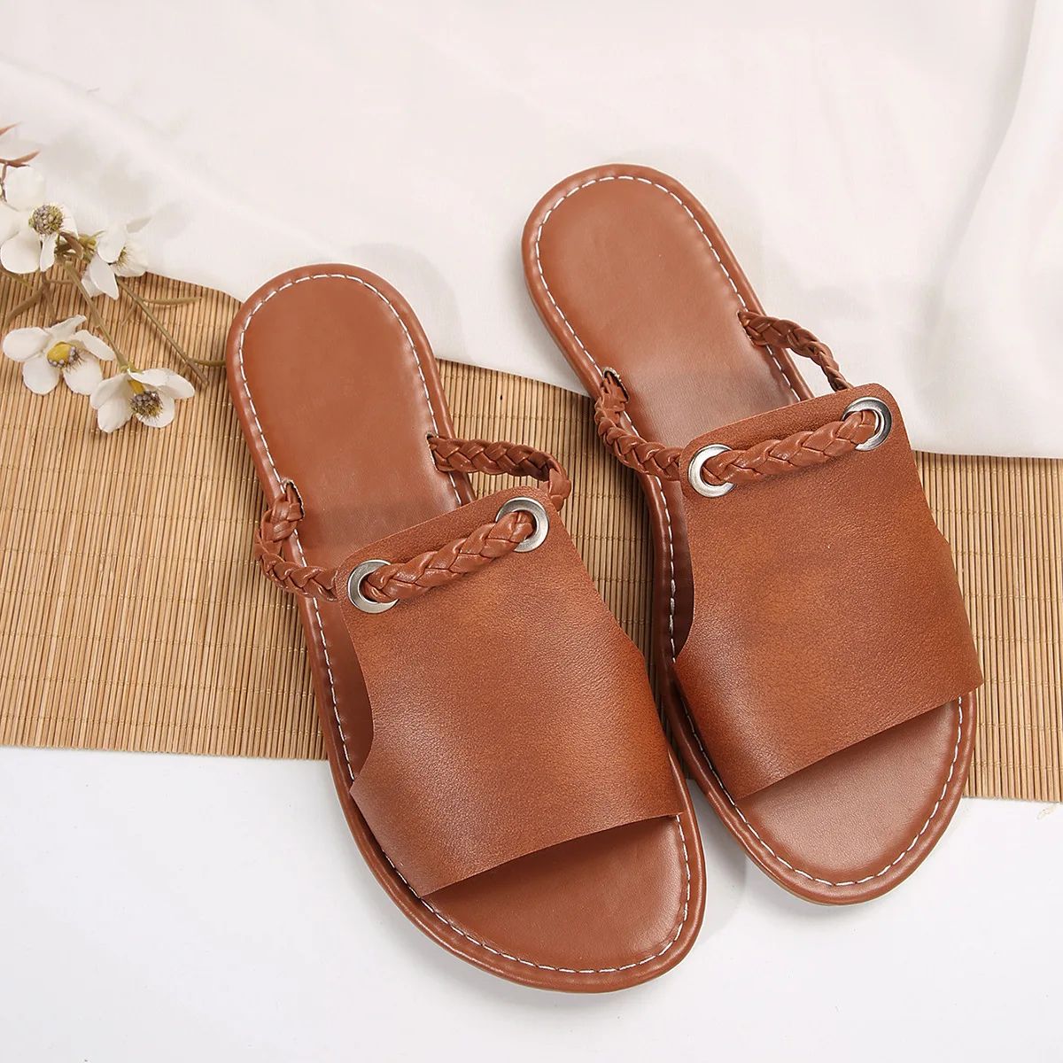 SunnyStride Summer Square-Toe Cross Strap Flat Sandals - Stylish Beach & Casual Women Slides