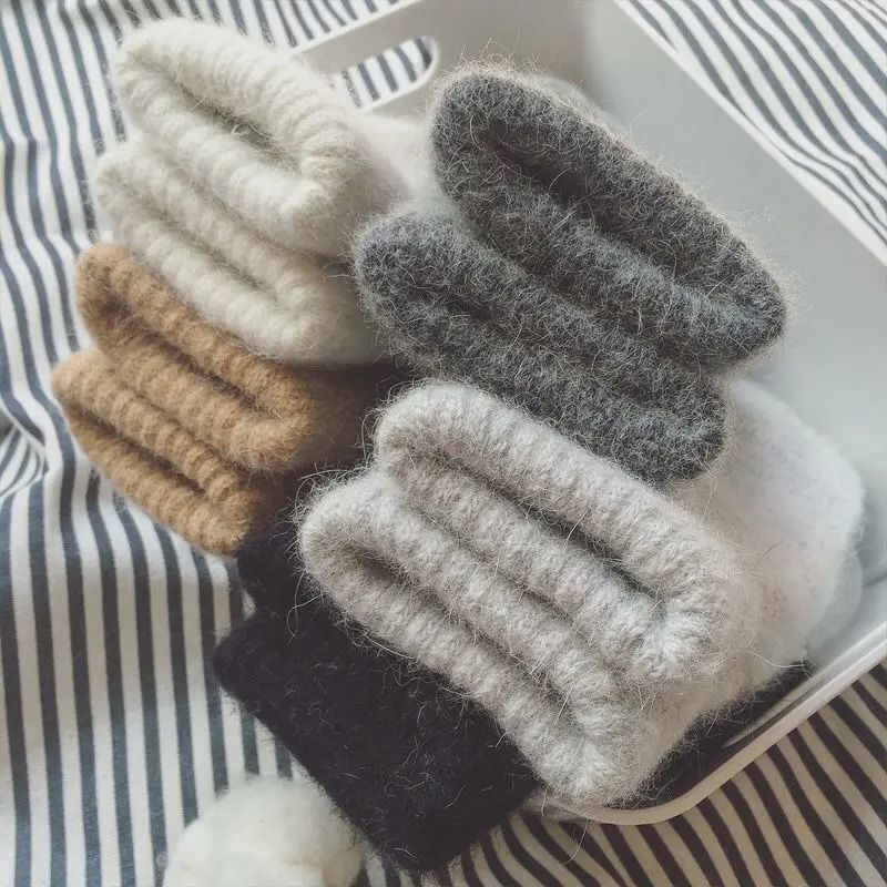 Cute Womens Winter Gloves Velvet Lined Thick Warm Cycling Gloves