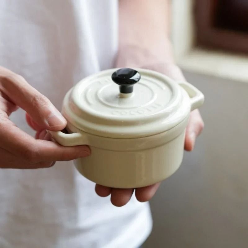 200ML Mini Ceramic Casserole Dish – Oven Safe Ramekin with Lid & Handles