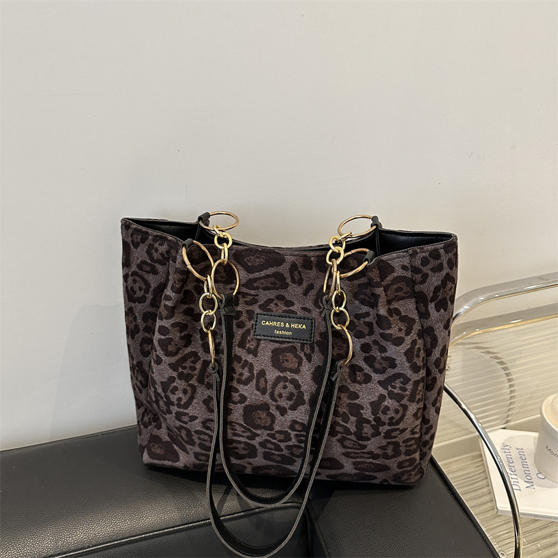 Vintage Leopard Print Tote Bag for Women Stylish Brown PU Shoulder Handbag for Work Travel Daily Use