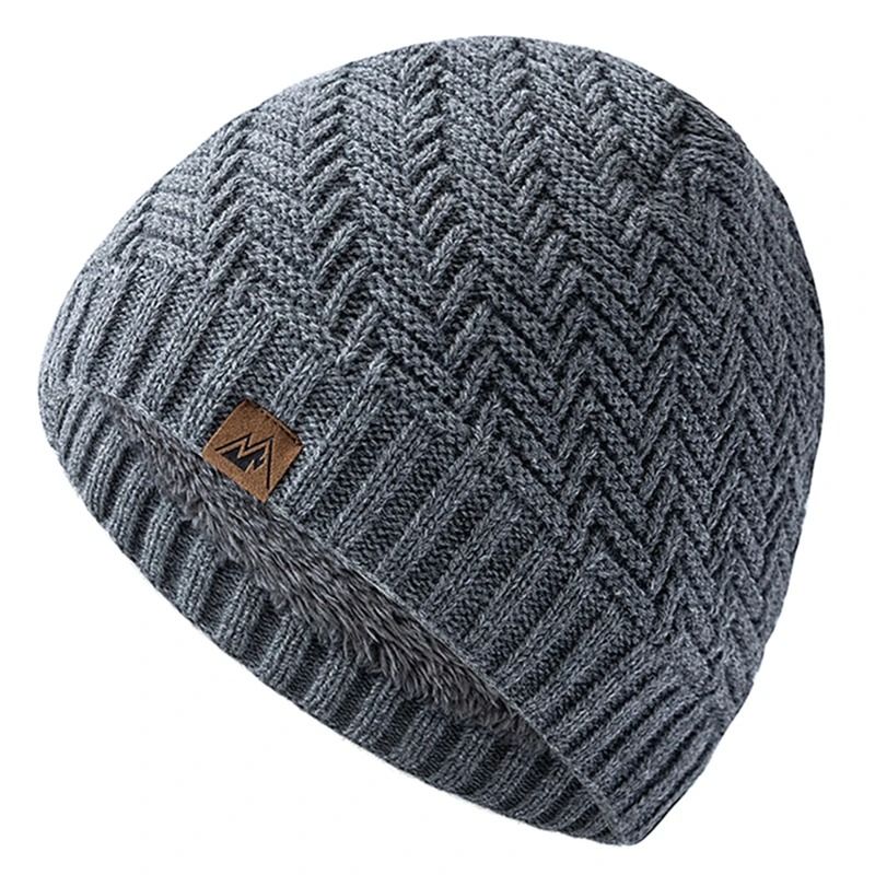 Unisex Peak Label Winter Beanie – Plush Fur-Lined Warm Knitted Hat