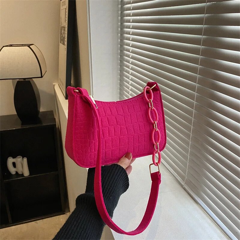 Retro Casual Small Square Shoulder Bag, Trendy, Compact, and Versatile Autumn Fashion