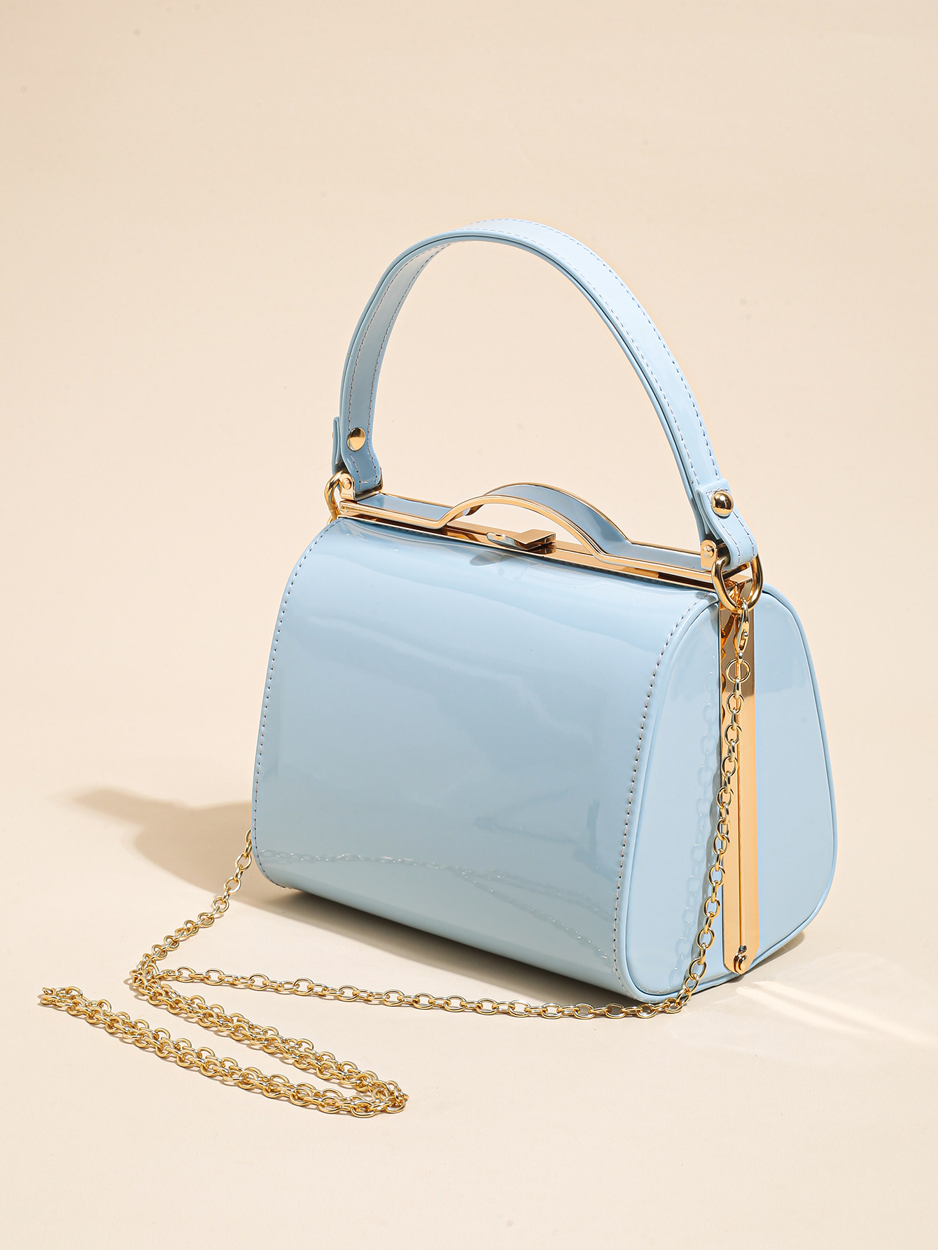 Elegant Pearlescent Leather Handheld Dinner Bag with Hard Shell Clip
