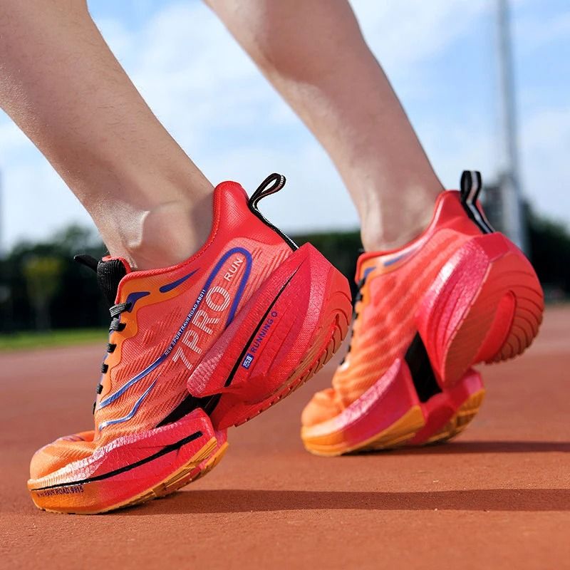 Lightweight Carbon Plate Sneakers for Men with Soft Sole Breathable Mesh and Nonslip Running Design
