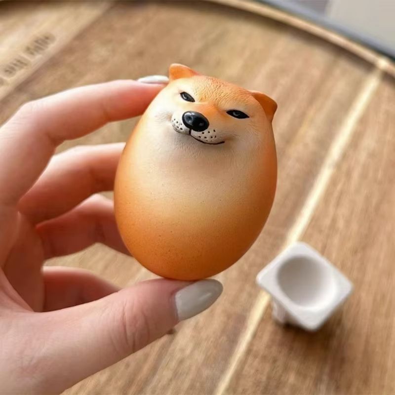 Shiba Inu Egg-Shape PVC Desk Ornament – Fun Realistic Dog & Egg Combo for Home, Office & Gifts