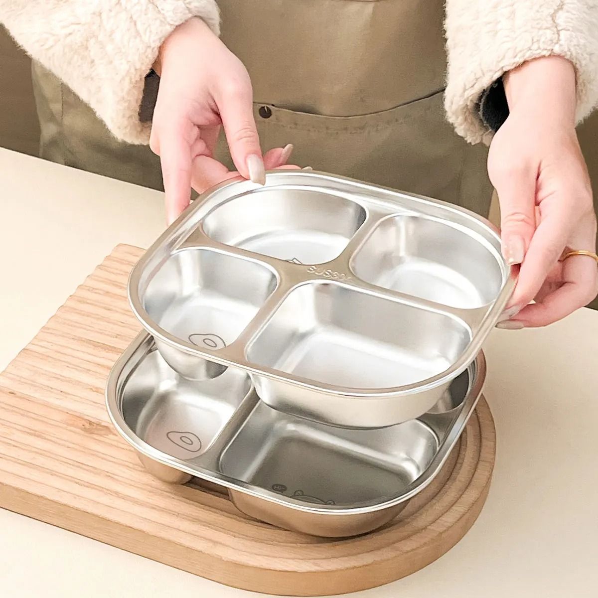 Capybara Stainless Steel Divided Plate 3 Compartment Kids Dinner Plate