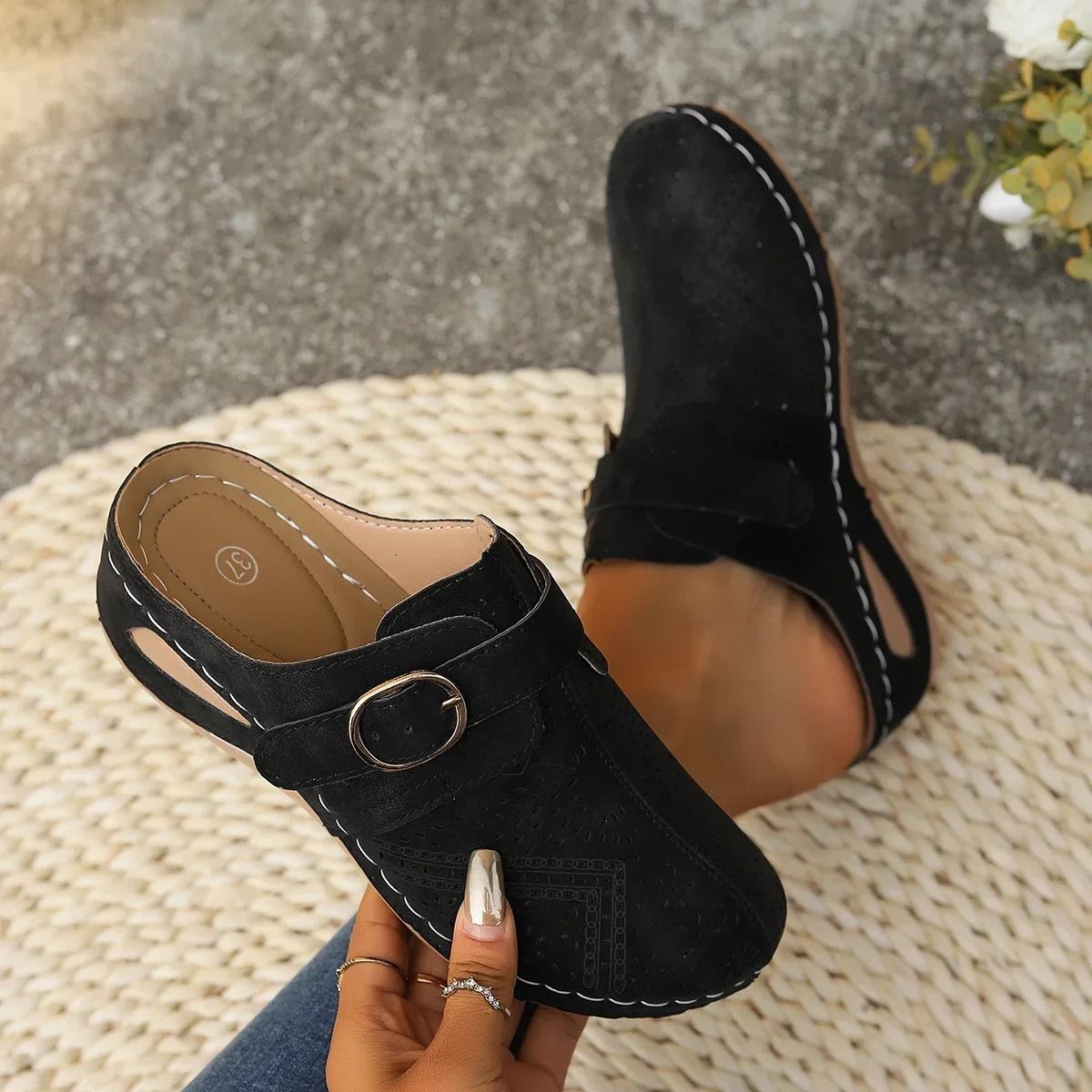 Womens Closed Toe Platform Slide Sandals