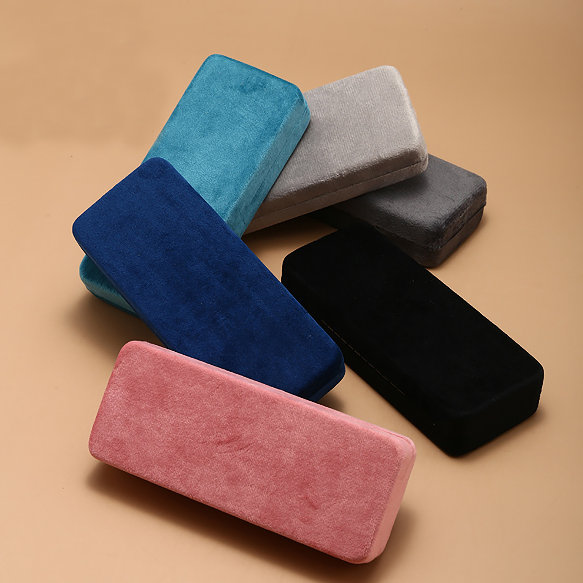 Velvet Leather Glasses Case, Eyeglass Case, Portable Sunglasses Storage Box for Men and Women, Retro Eyewear Holder