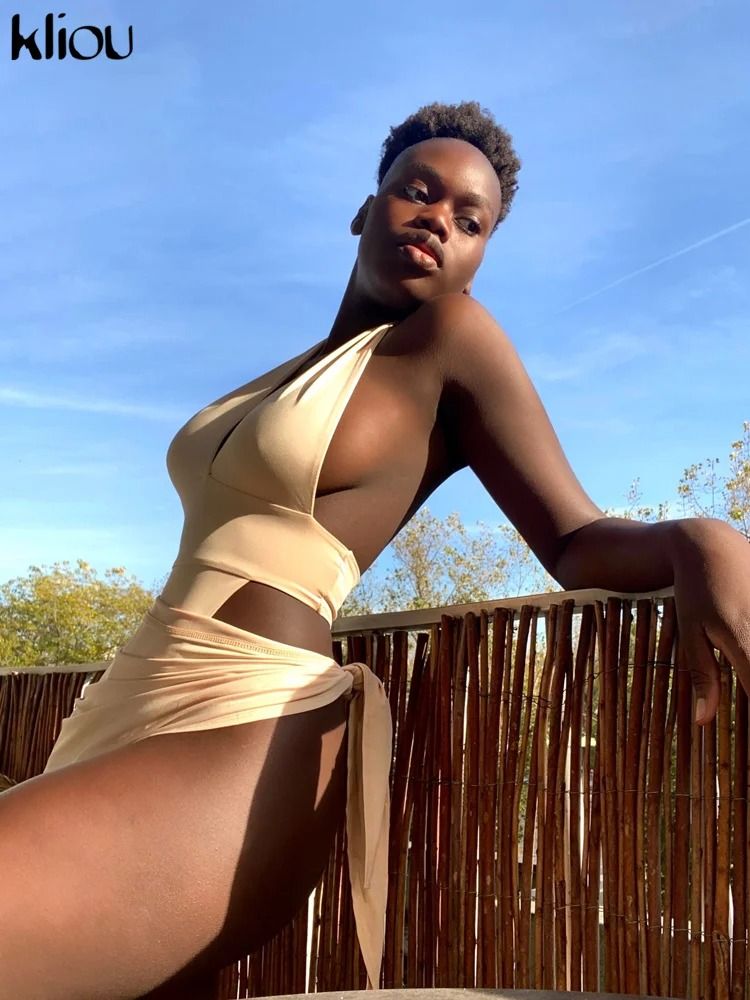 Deep V Ruched Set – Sexy Halter Top & Skirt Partywear