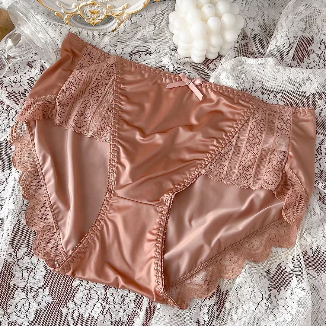 New Underwear for Women Satin Traceless Ice Silk Panties Mid Waist Breathable Sexy Lingerie Comfortable Lady Brief