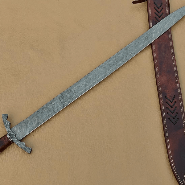 Damascus Steel Templar Viking Sword - Handcrafted Medieval Longsword with Leather Sheath